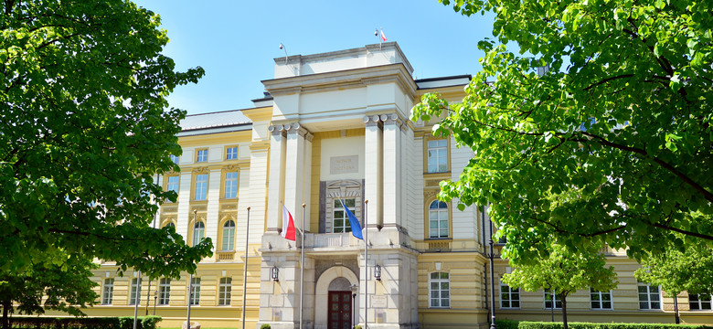Mniej wiceministrów i pełnomocników. Polacy o oszczędnościach przyszłego rządu. Sondaż dla DGP i RMF FM