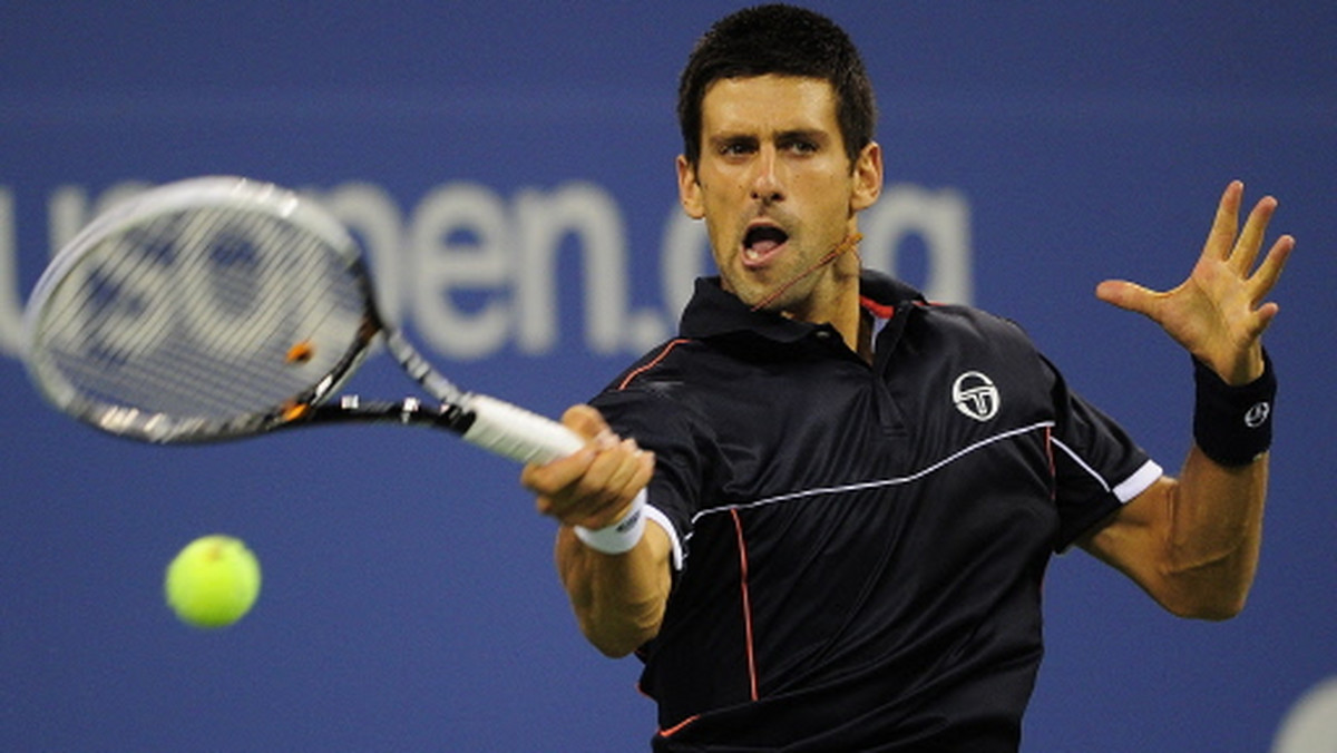 Janko Tipisarević odniósł swoje pierwsze zwycięstwo w tegorocznym turnieju ATP World Tour Finals w Londynie. Serb pokonał w trzech setach swojego rodaka Novaka Djokovicia.