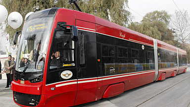 Nowe rozwiązanie w Sosnowcu. Bus "na zamówienie" zamiast nocnej komunikacji tramwajowej