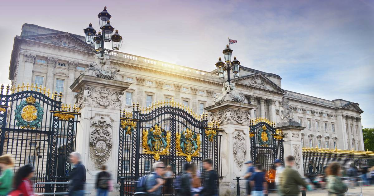 Wieviel Zimmer Hat Der Buckingham Palace