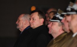 Macierewicz przekazał resort. "Po raz pierwszy Polacy mogli powiedzieć, że są bezpieczni"