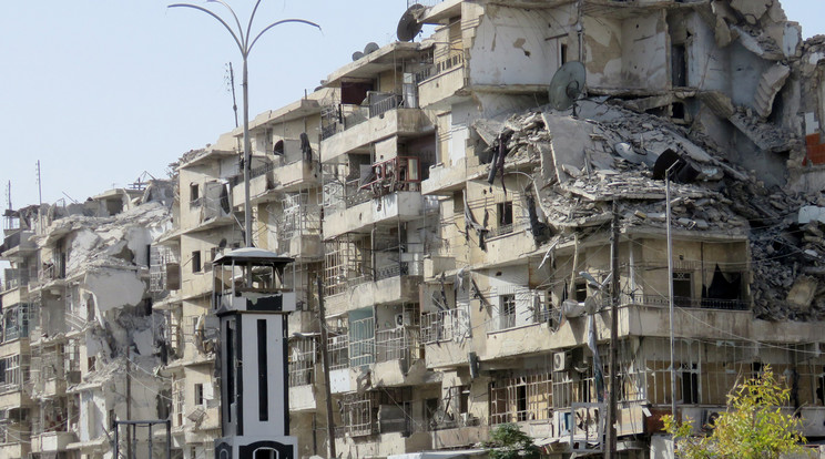 Pokoli reggelre ébredt ma is Aleppo civil lakossága / Fotó: AFP