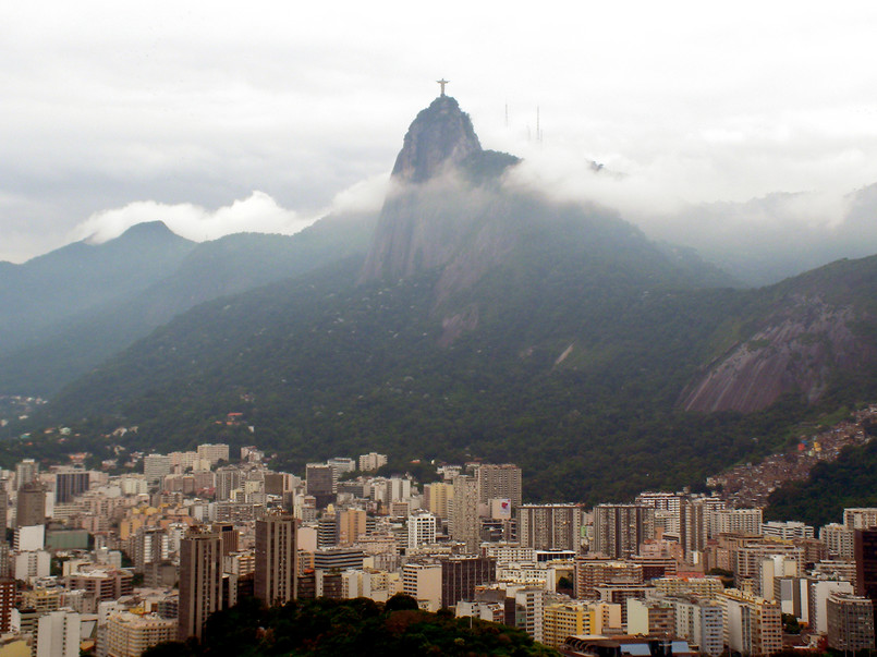 Jezus z Corcovado spogląda na Rio