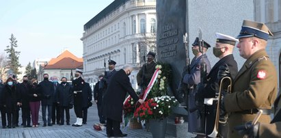 "Fakt" przyjrzał się miesięcznicom smoleńskim. Wiele się zmieniło