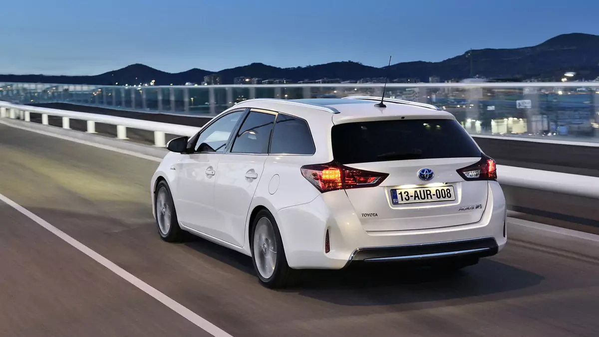 Toyota Auris Touring Sports