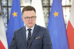 Hołownia o 'bezprzykładnej agresji Macierewicza', aborcji w Sejmie i podduszaniu strażników