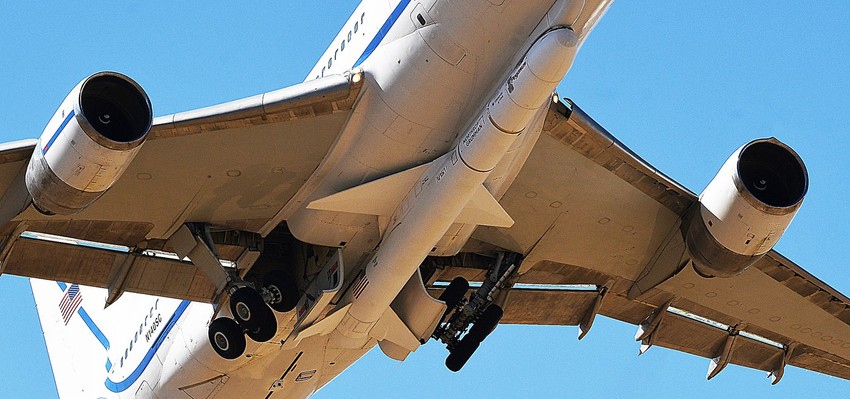 Letelica L-1011 kompanije "Nortrop Gruman" sa raketom "pegaz" 23. juna 