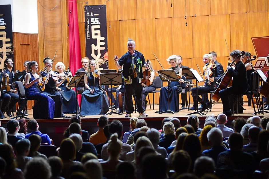 BEMUS Najdzel Kenedi