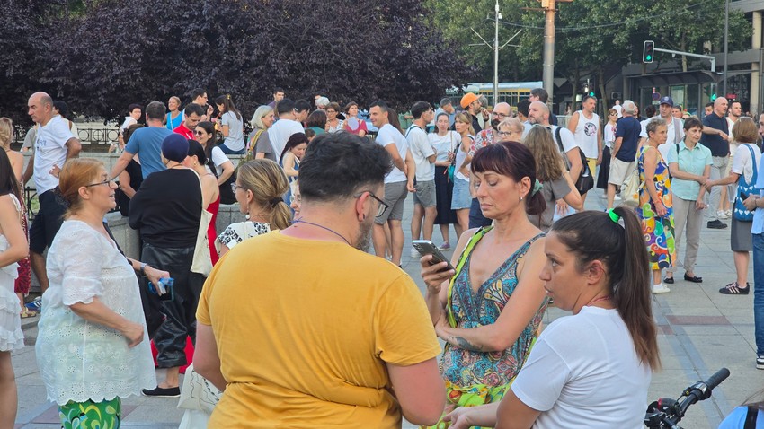 Zbor okupljanje, protest Palilula