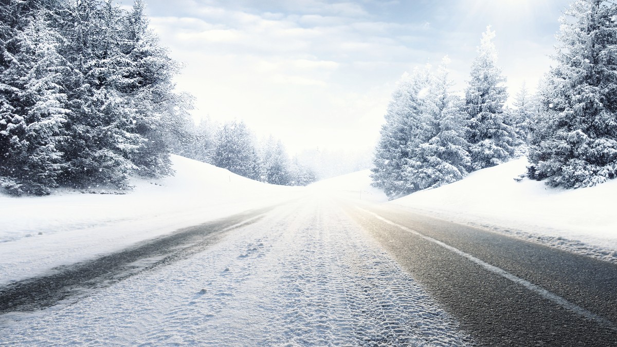 Instytut Meteorologii i Gospodarki Wodnej wydał w czwartek ostrzeżenie pierwszego stopnia przed oblodzeniem dla całego kraju z wyjątkiem zachodnich powiatów województwa dolnośląskiego.