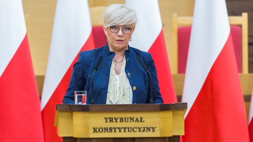 Sędzia Julia Przyłębska kieruje pracami TK