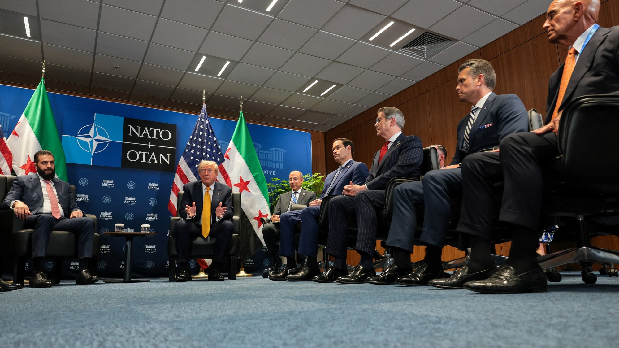 Zelenskyj a Trump  na samite NATO v Ankare