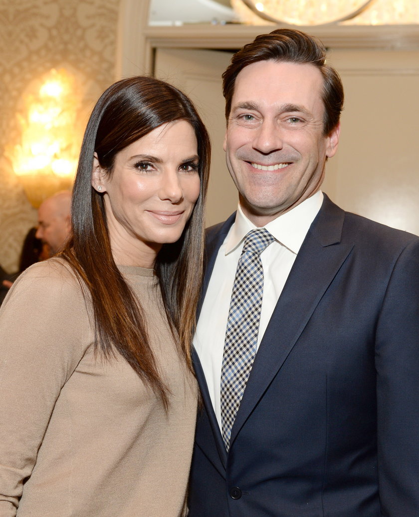 Sandra Bullock i Jon Hamm