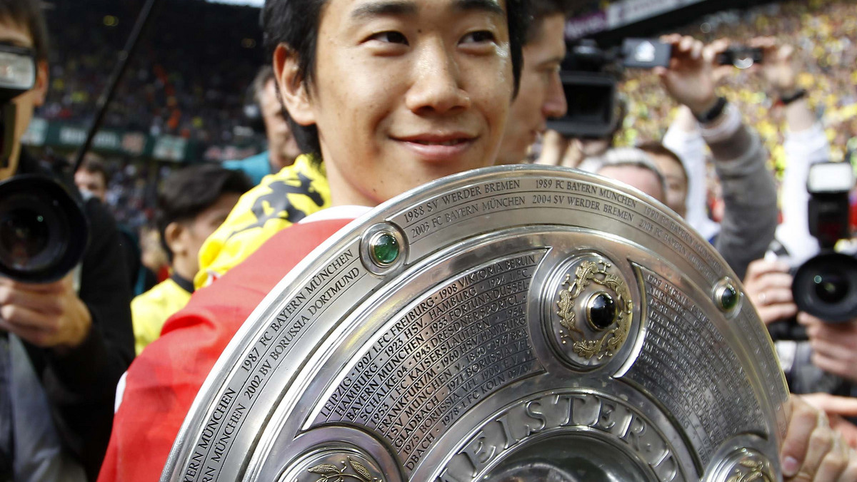Japoński pomocnik Shinji Kagawa łączony był ostatnio z mistrzem Anglii Manchesterem United. Szefowie Borussi jednak jasno stawiają sprawę - Kagawa musi pozostać w Dortmundzie.