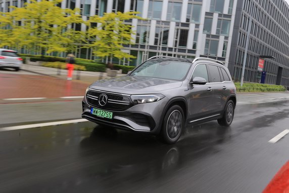 Mercedes EQB 350 4Matic - zasięg na autostradzie 200 km