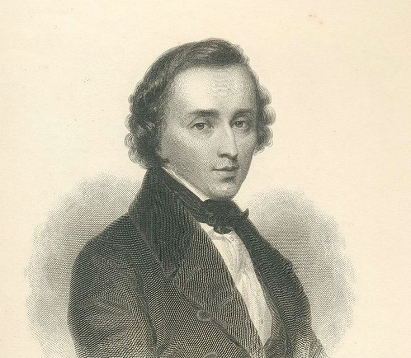 Chopin po przyjeździe do Paryża za wszelką cenę próbuje wedrzeć się na paryskie salony muzyczne, jednak długo pozostaje całkowicie nieznany, wręcz odrzucony.