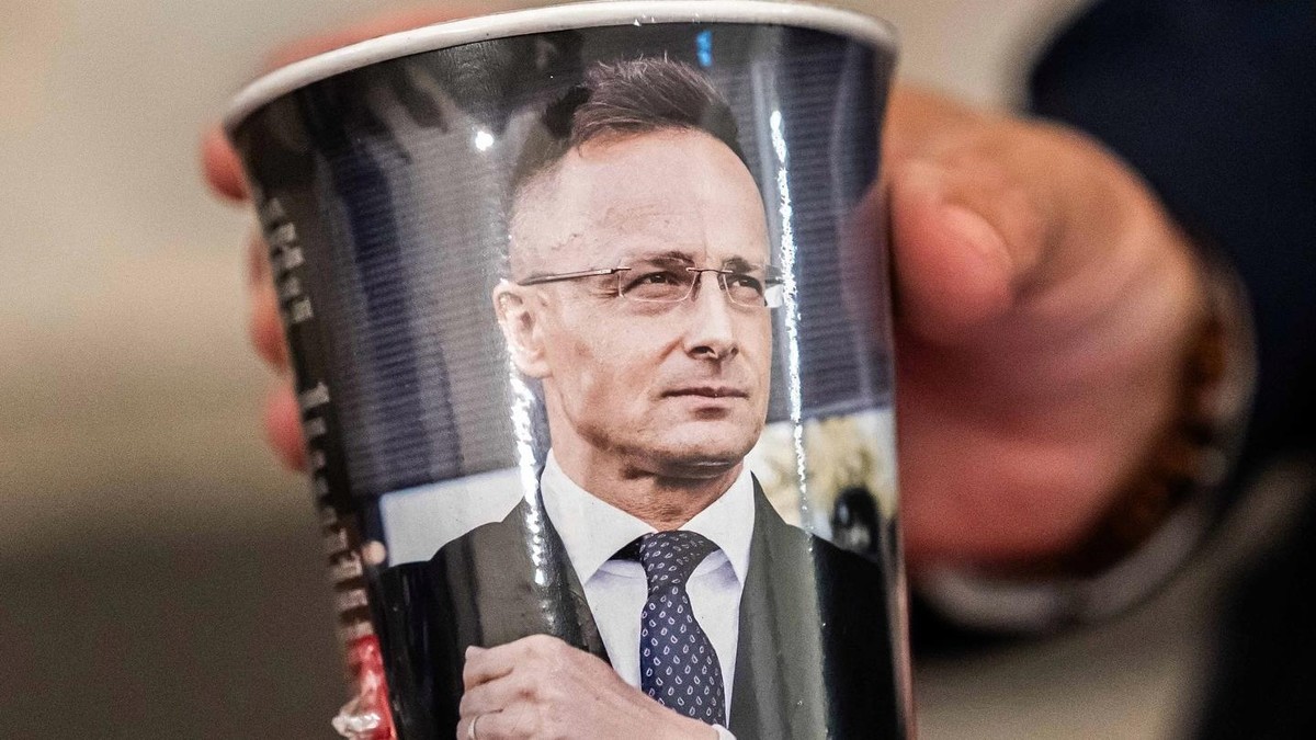 Leves lett a külügyminiszterből – Szijjártó Péter különleges ajándékot kapott