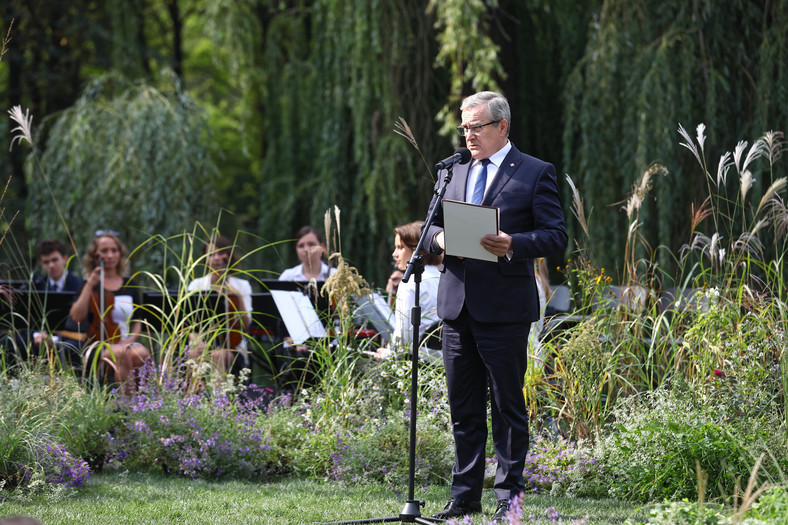 Minister Kultury Piotr Gliński podczas Narodowego Czytania 