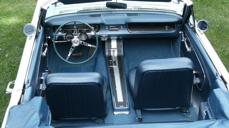 Ford Mustang (pierwsza generacja; rok modelowy 1964 i 1/2)