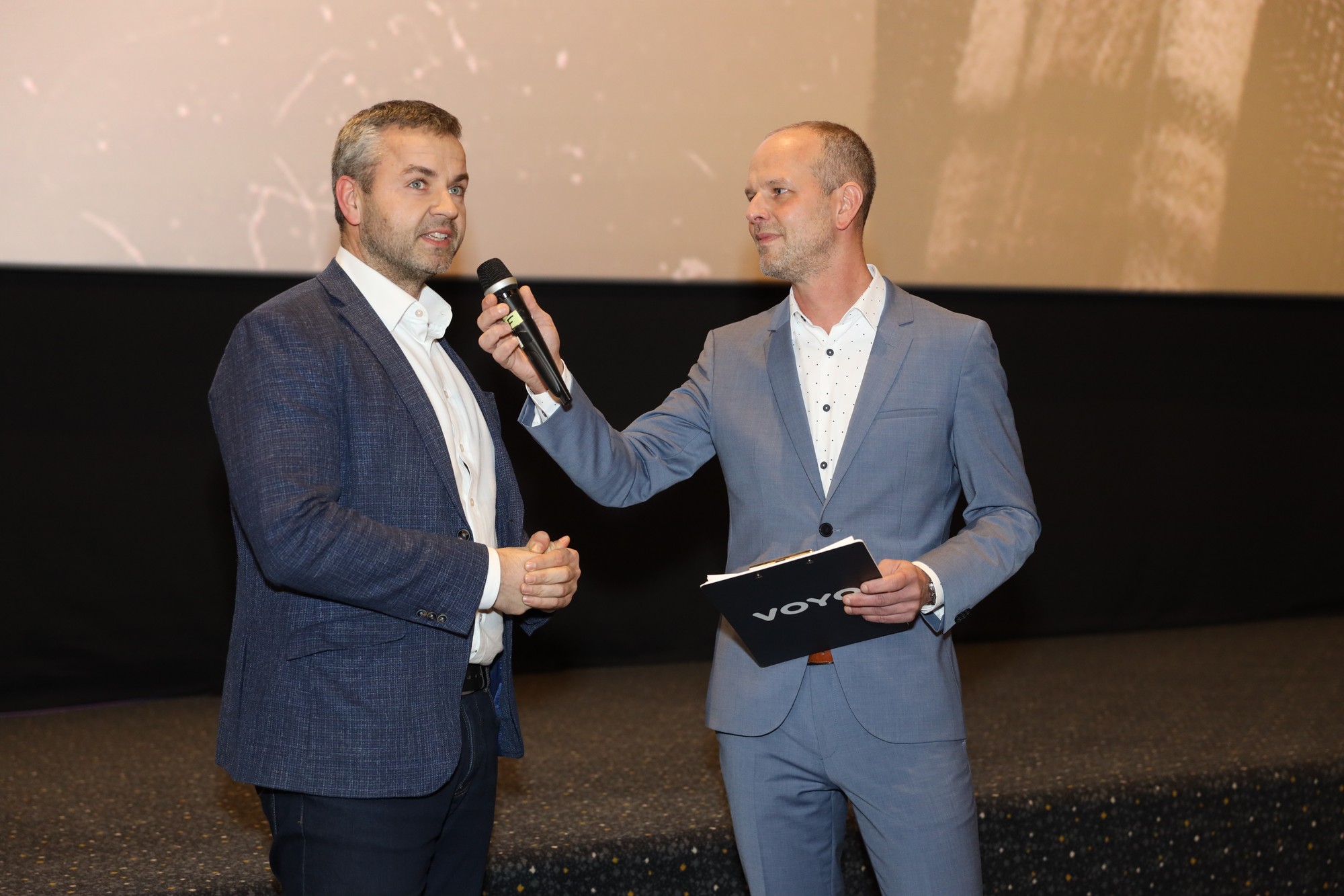 Generálny riaditeľ skupiny Markíza Peter Gažík a moderátor Dano Očenáš.