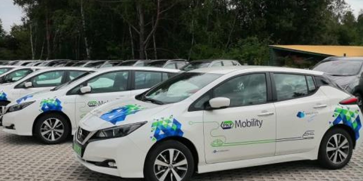 PKP Mobility korzysta z floty samochodów elektrycznych Nissan Leaf firmy Easyshare. W tym roku w Trójmieście jest pięć takich aut. 