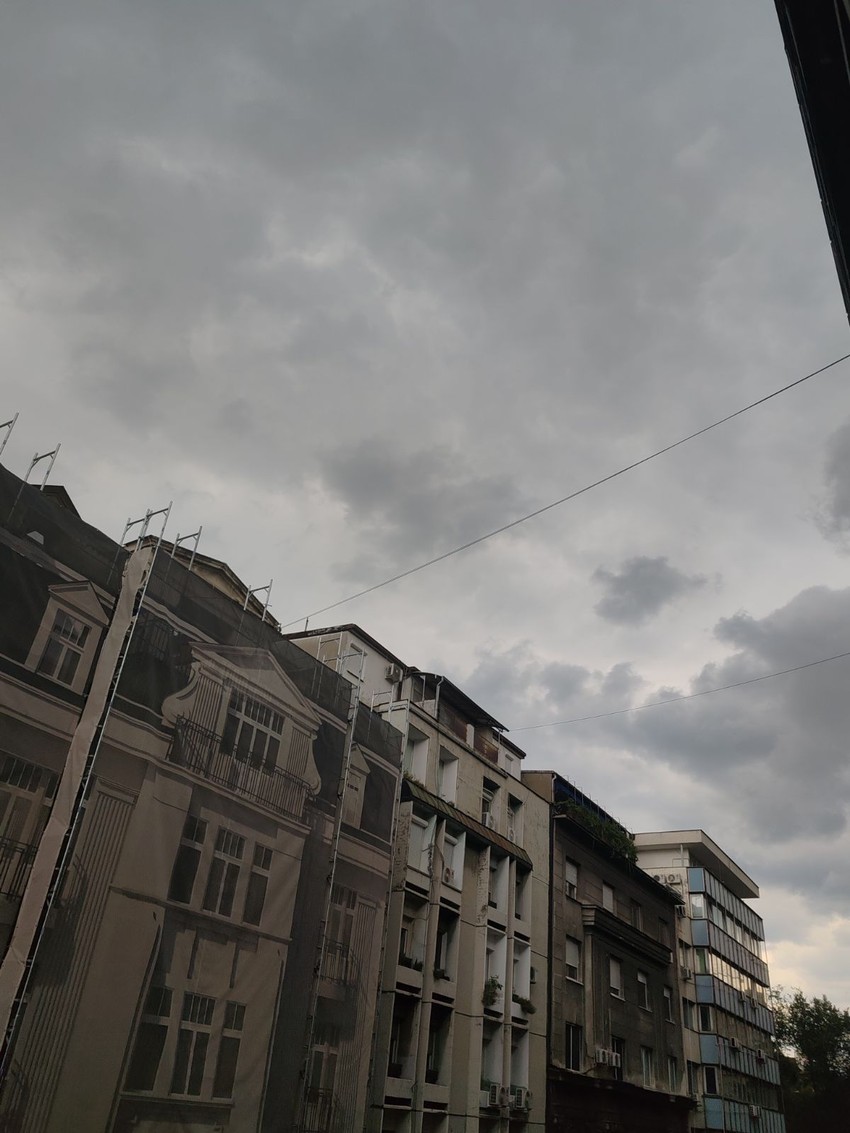Smračilo se u Beogradu u trenutku