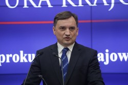 Ziobro uderza w Ochojską: Jej zachowanie jest nikczemne, ale Tusk będzie jej bronił