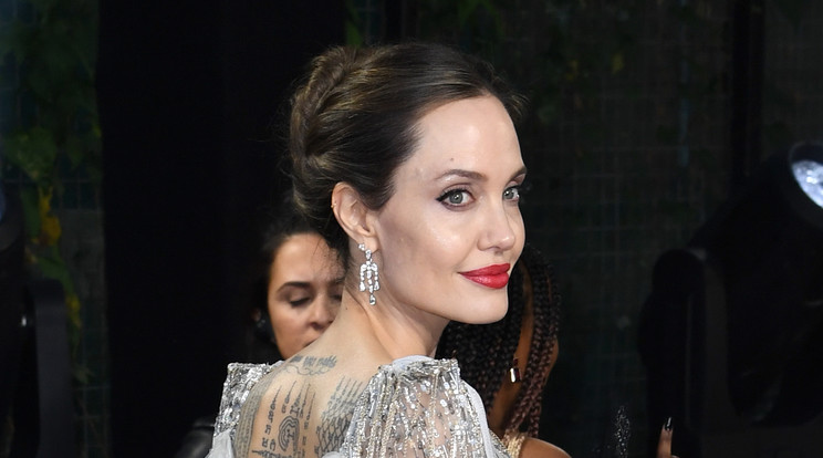 Angelina Jolie otthonában, Los Angelesben fogadta Brad Pitt családját./ Fotó: Northfoto