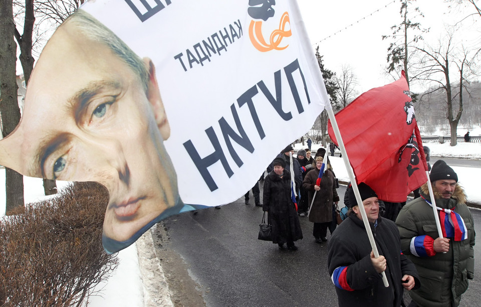 Tysiące zwolenników Putina na ulicach