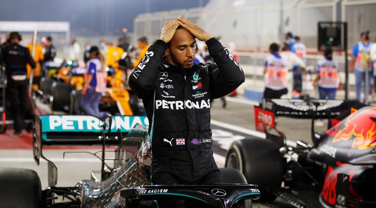 BAHRAIN - NOVEMBER 29: Lewis Hamilton pár napja itt még nyert