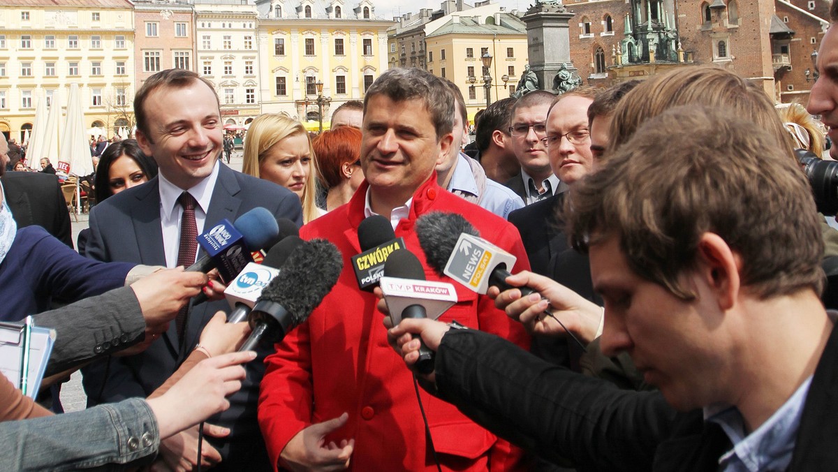 Będą transfery posłów z SLD i PO do Ruchu Palikota - powiedział w Krakowie lider RP Janusz Palikot. Do krakowskich struktur Ruchu wstąpiło w ostatnim czasie 120 osób związanych dotąd z Platformą Obywatelską.