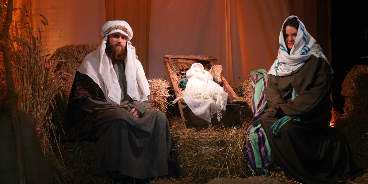 Betlejem jest w Polsce - w Zakościelu koło Tomaszowa Mazowieckiego. Na zdjęciu Święta Rodzina z USA: Noah ze Stanu Nebraska i Melodee z Nevady
