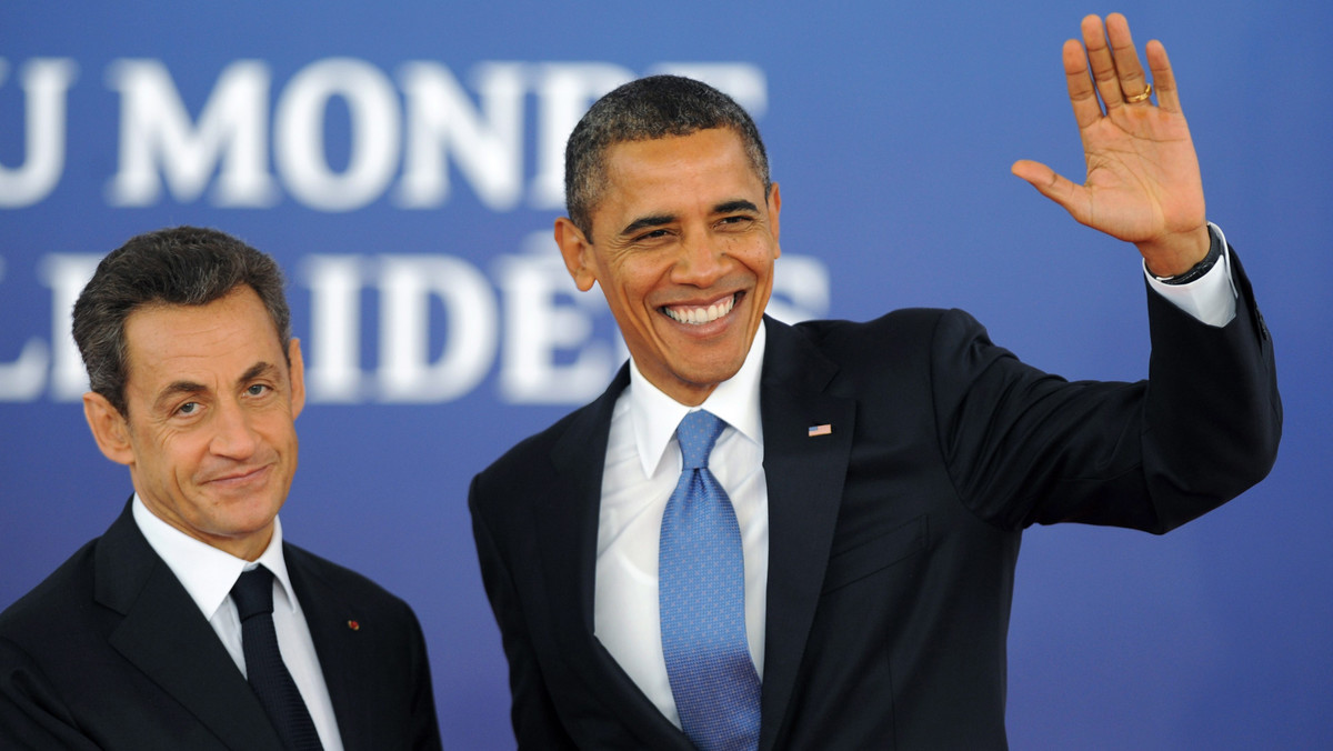 Prezydent USA Barack Obama pogratulował w czwartek prezydentowi Francji Nicolasowi Sarkozy'emu i jego żonie Carli Bruni-Sarkozy narodzin córki Giulii; obaj prezydenci przyjechali do Cannes na szczyt G20.