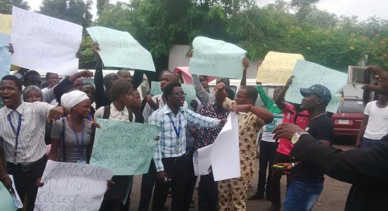 Students of the Tai Solarin College of Education during their protest.