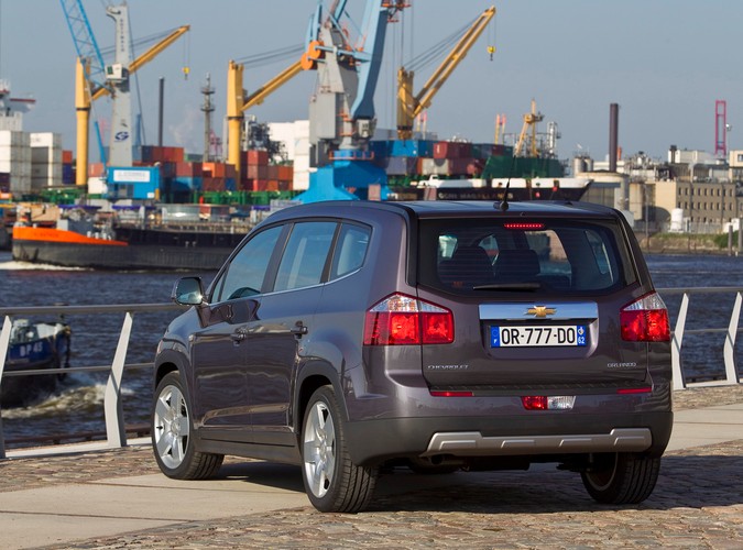 Pierwszy europejski model Chevroleta wśród vanów już wkrótce zadebiutuje na polskim rynku. Od początku przyszłego roku będzie można składać zamówienia u dilerów na Orlando. W salonach pojawi się on najpóźniej w marcu 2011 roku