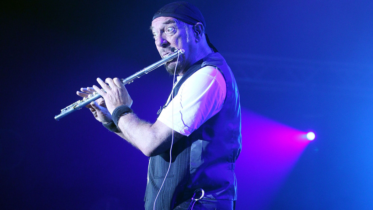 Ian Anderson przyjedzie na jeden koncert do Polski. Lider Jethro Tull zagra 24 sierpnia w Zabrzu. Na koncercie prezentował będzie materiał z legendarnej płyty "Thick as a Brick". Bilety na koncert trafiły do sprzedaży.