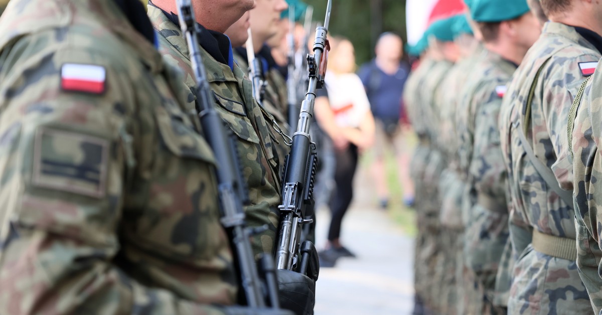 Rosyjskie drony zestrzelone nad Polską. Czym jest alert gotowości WOT?