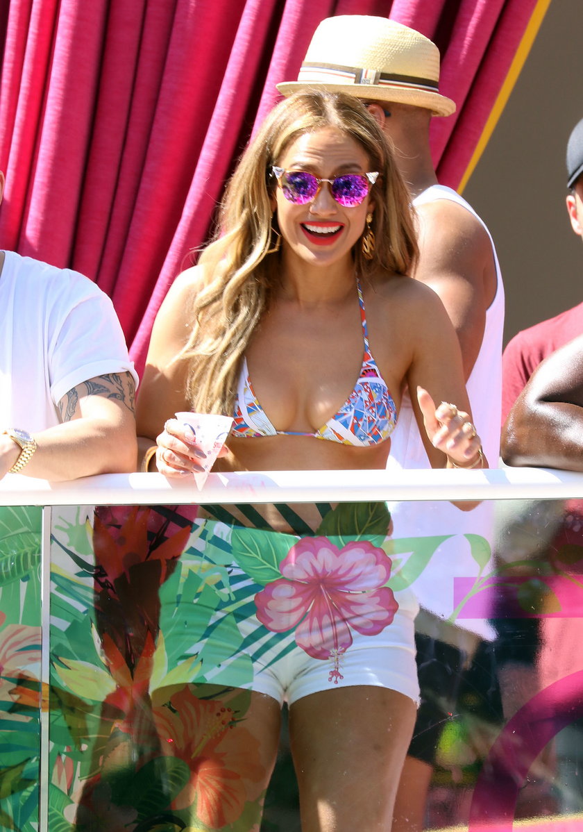 Jennifer Lopez w bikini. Co za ciało!