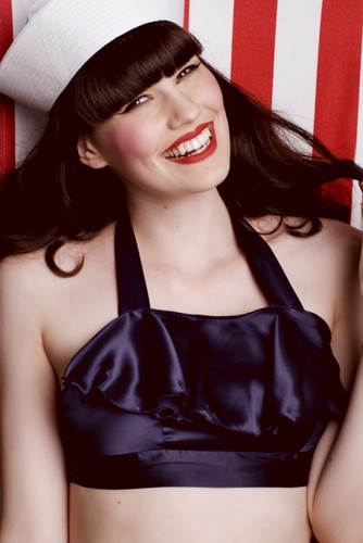 Oto wyjątkowa kolekcja jedwabnej, ręcznie szytej bielizny  w stylu żeglarskim, której producentem jest australijska firma Hopeless