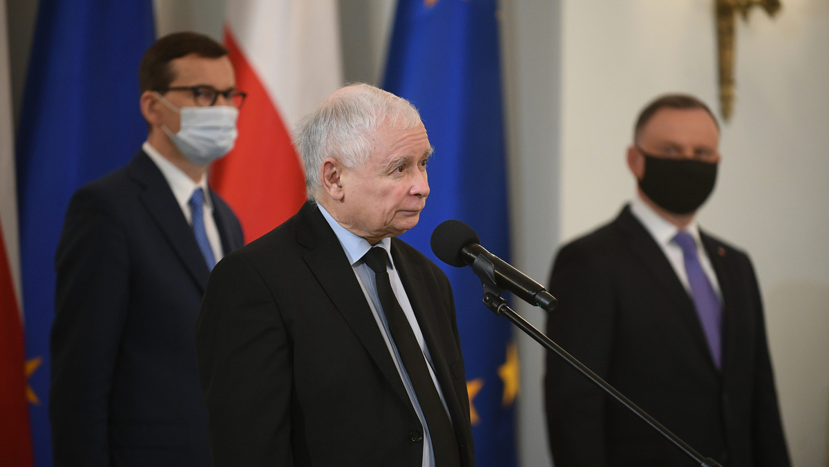 Polacy ocenili polityków podczas wojny. Kaczyński nie ma powodów do radości