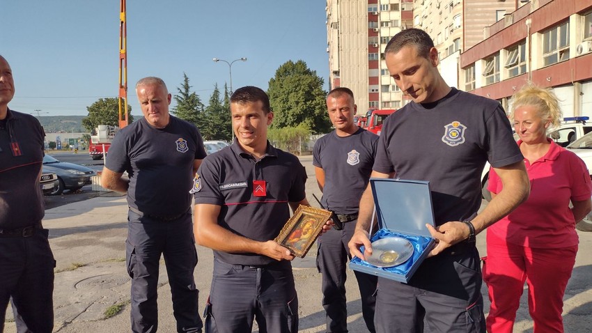 Ikona koju su vatrogasci dobili