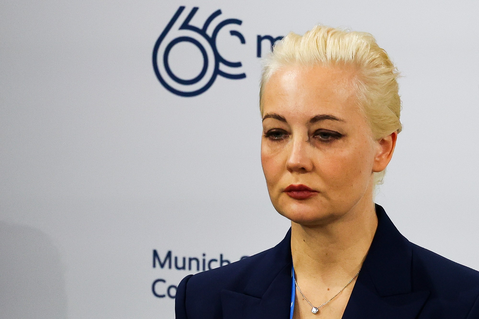 Julija Navaľná, manželka väzneného ruského opozičného lídra Alexeja Navaľného, vystupuje na Mníchovskej bezpečnostnej konferencii v Mníchove v piatok 16. februára 2024.