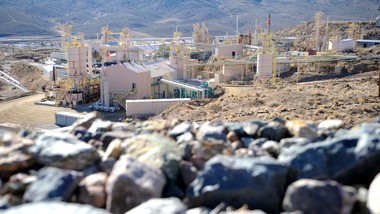 pozorny spokój na surowcowej wojnie. adwersarze chin wydają miliardy n