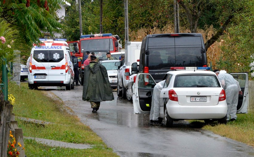 Na mesto nesreće odmah su izašli vatrogasci i hitna pomoć