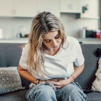 Rejtélyes emésztési problémák, hirtelen megjelenő intoleranciák - innen tudhatja, ha Lyme-kór okozza