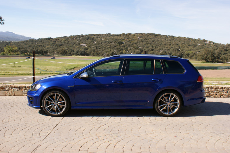 Volkswagen Golf R Variant