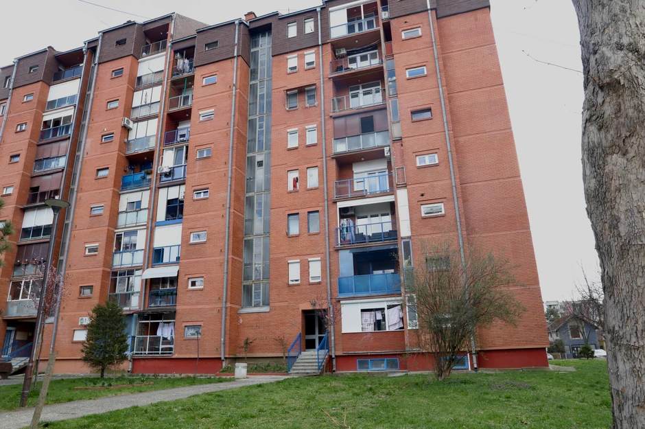 Zgrada u naselju Ljubić kej