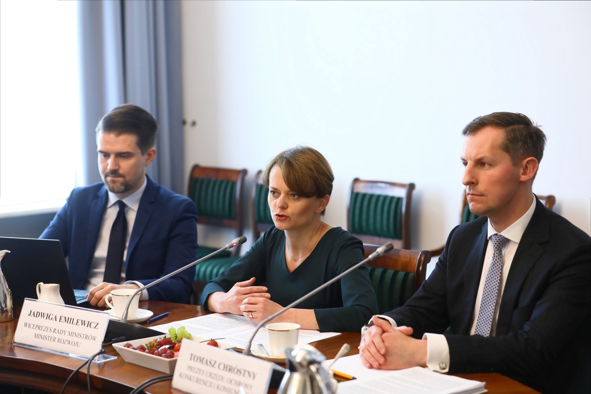 Tomasz Chróstny, Jadwiga Emilewicz, Grzegorz Płatek 