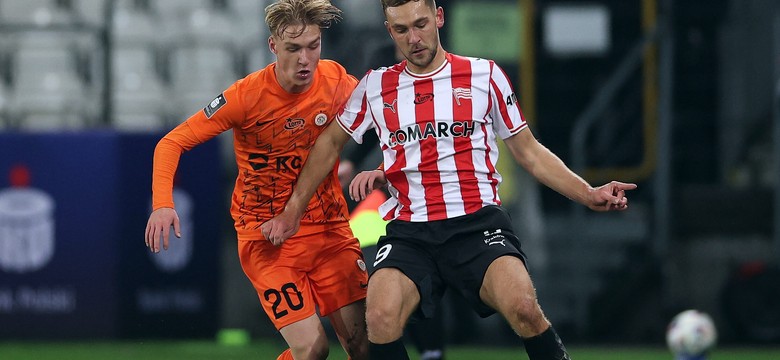 Filip Stojilkovic powinien Cracovii zapewnić trzy punkty. Trafił w bramkarza Zagłębia