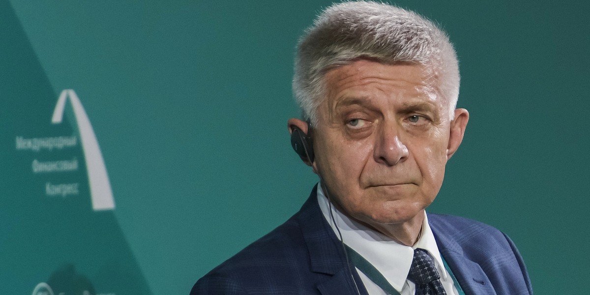 Prezes NBP Marek Belka teoretycznie mógł nie wiedzieć o sytuacji w banku, bo ocena portfela kredytowego została przygotowana na podstawie sfałszowanych wyników finansowych. 